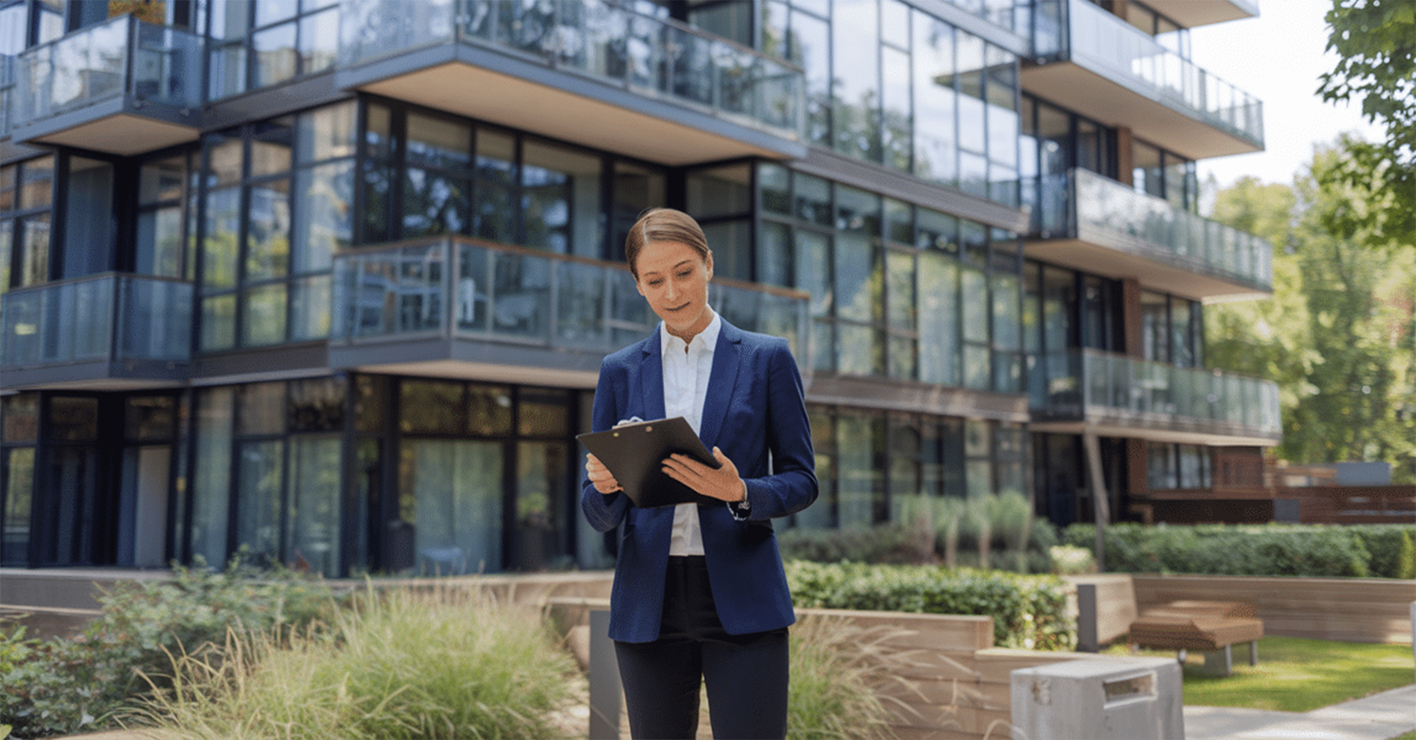 Современное здание